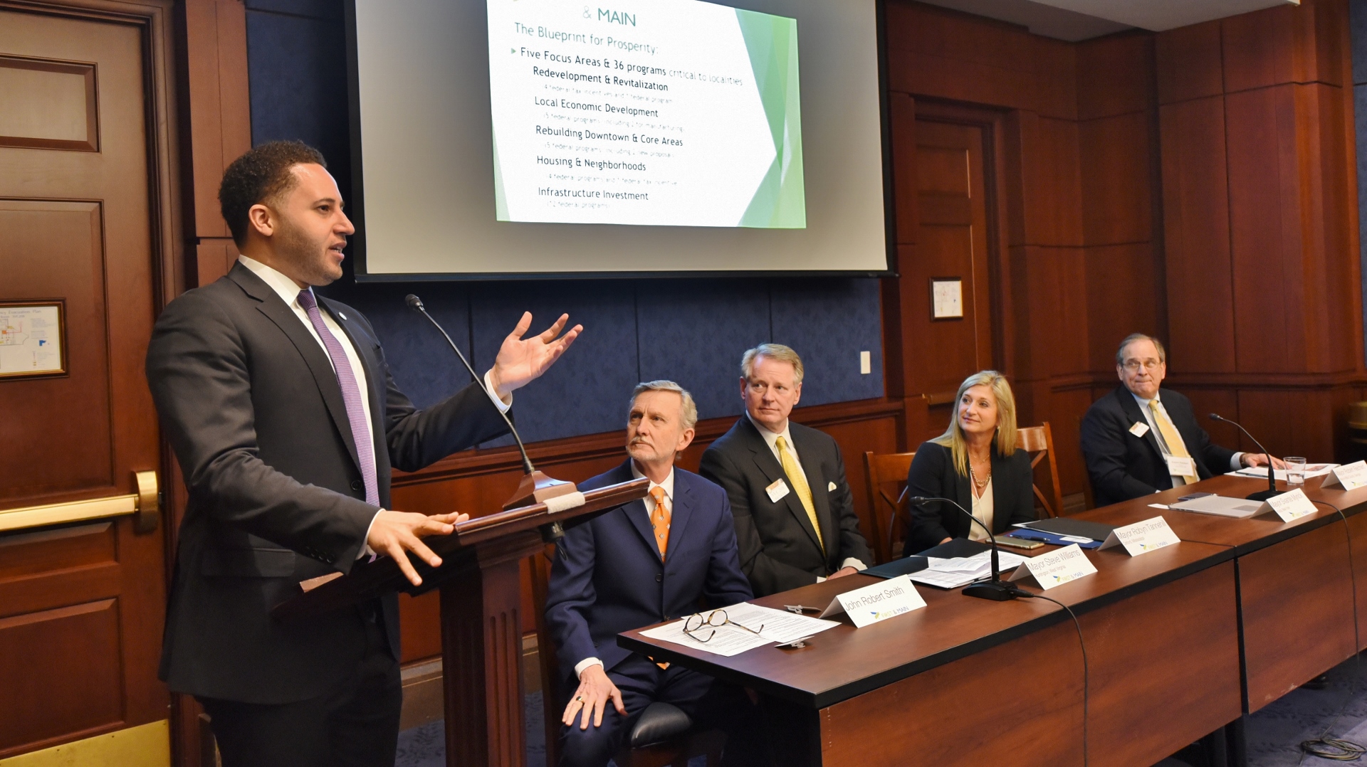 100+ local elected leaders join together to boost the prospects of America’s rural places, smaller towns and midsized cities